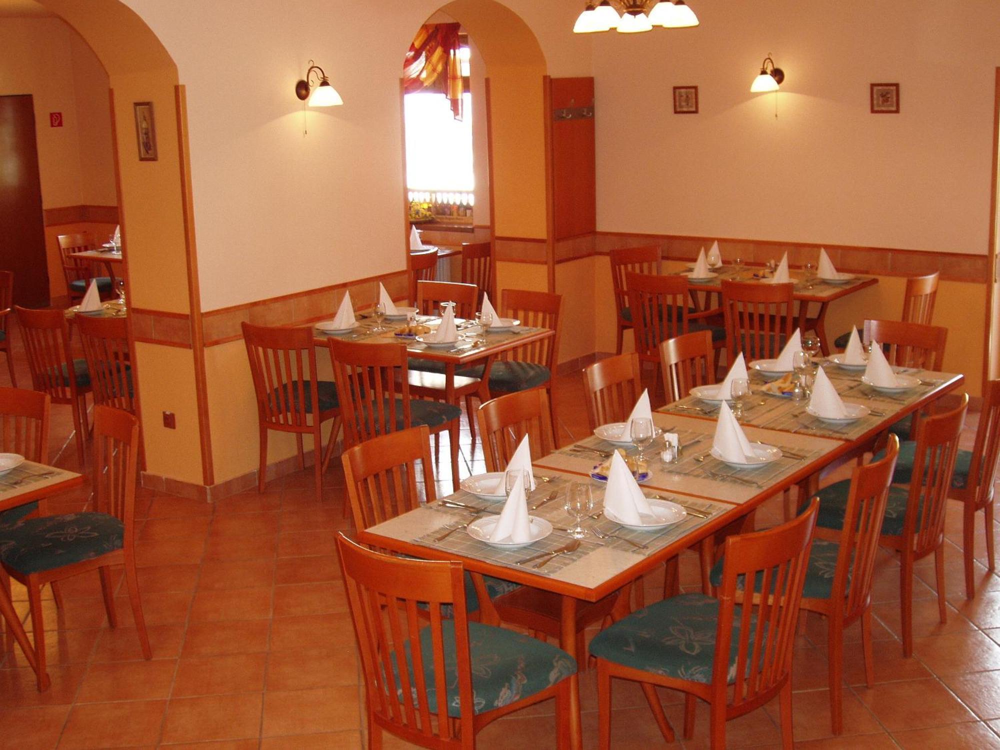 Hotel Altenberg สตาเร โฮรี ภายนอก รูปภาพ